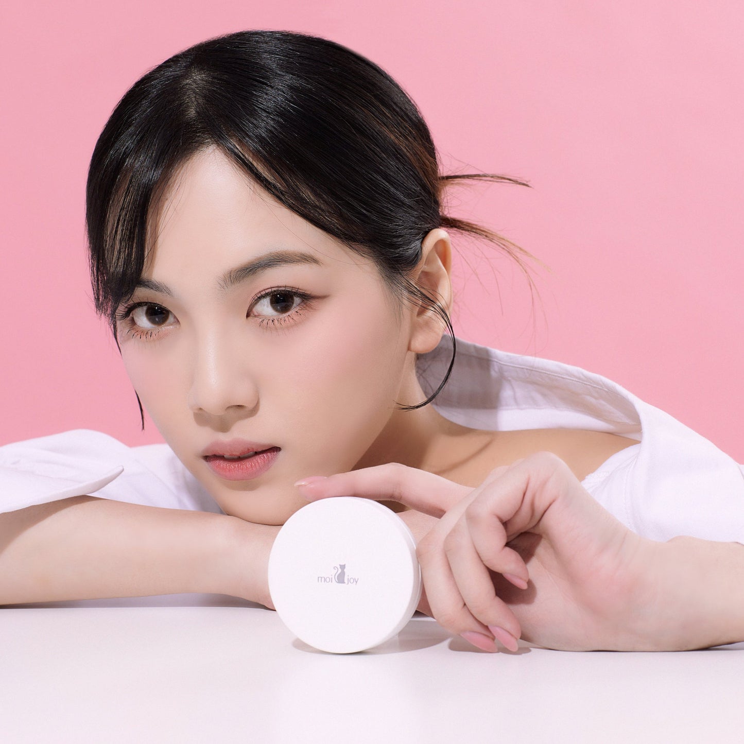 MOIJOY NO SEBUM PACT 02 NATURAL BEIGE（送料無料）